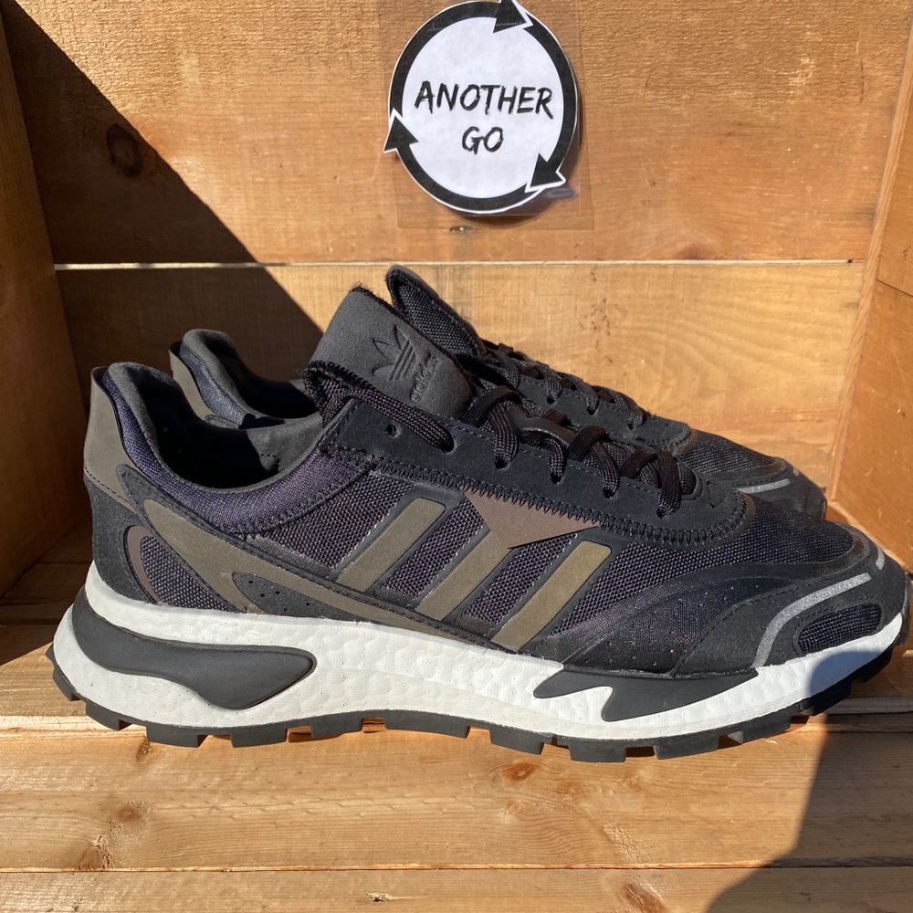 Men’s Adidas Retrophy P9 Athletic Running Shoes Sneakers Size 13